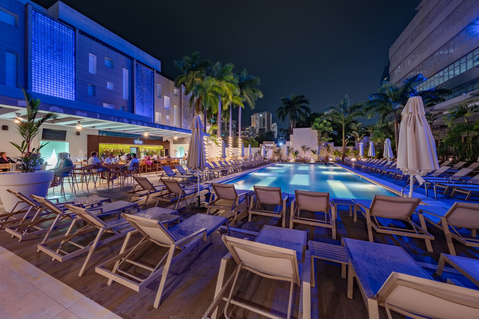 The pool and the Ibiza bar at night
