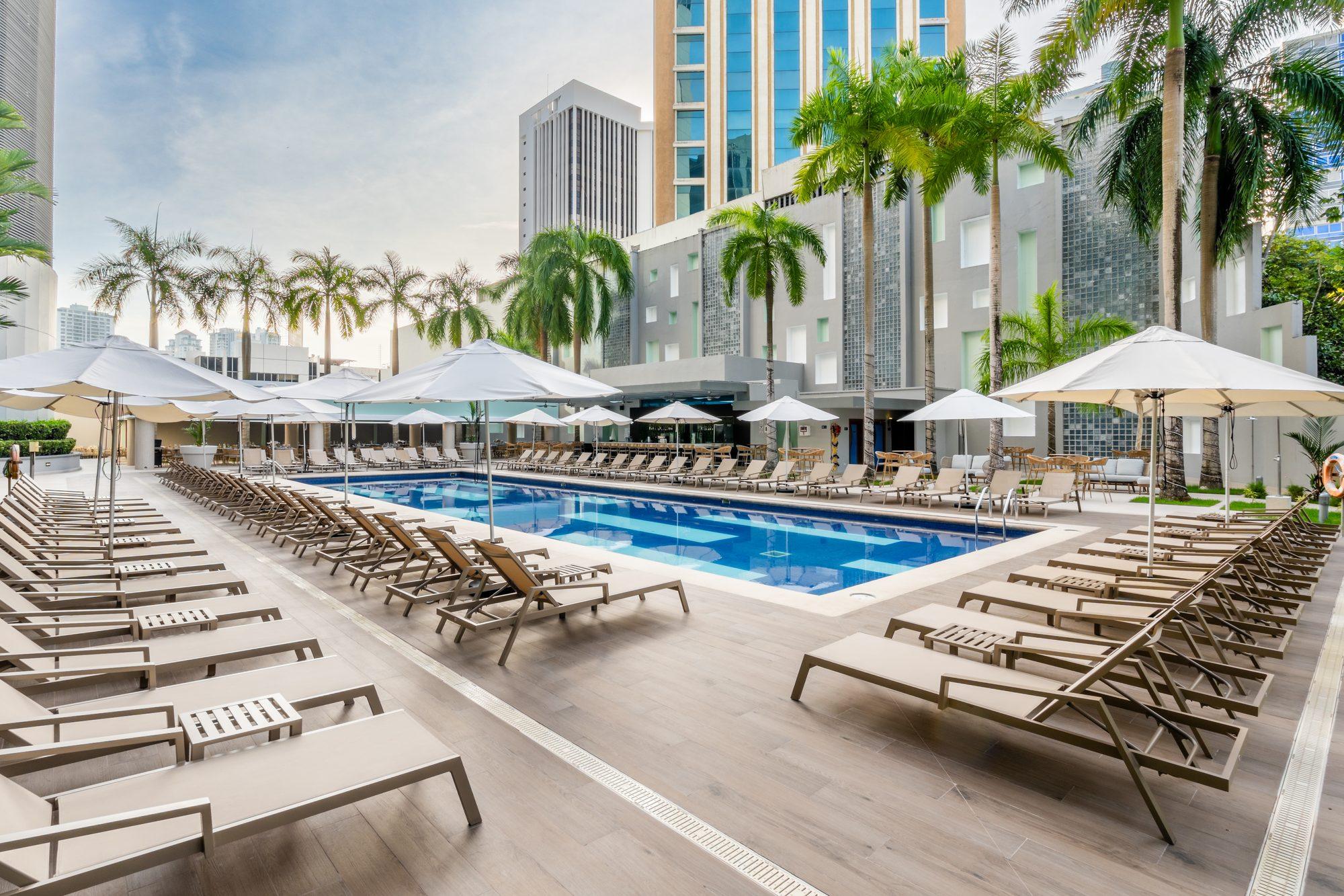 The pool deck at Riu Plaza Panama